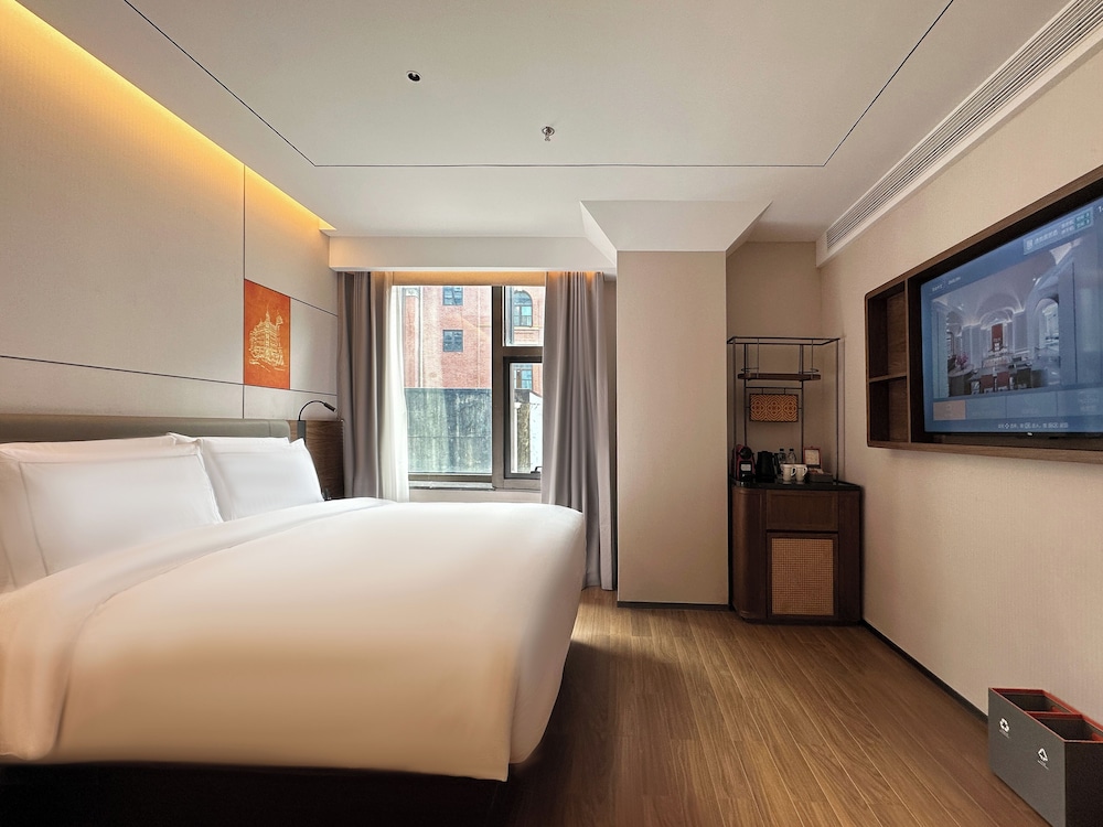 UrCove by Hyatt Shanghai on the Bund 20/59