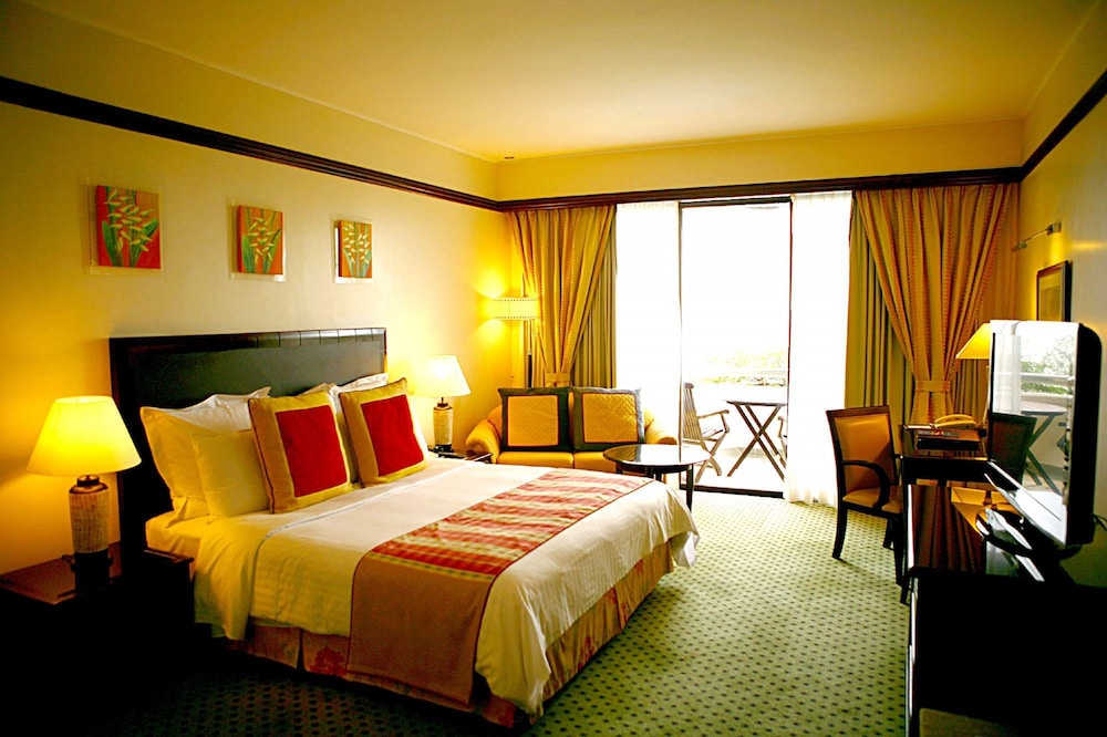 1 Bedroom, Royal, Ocean, Suite, King Bed, Balcony
