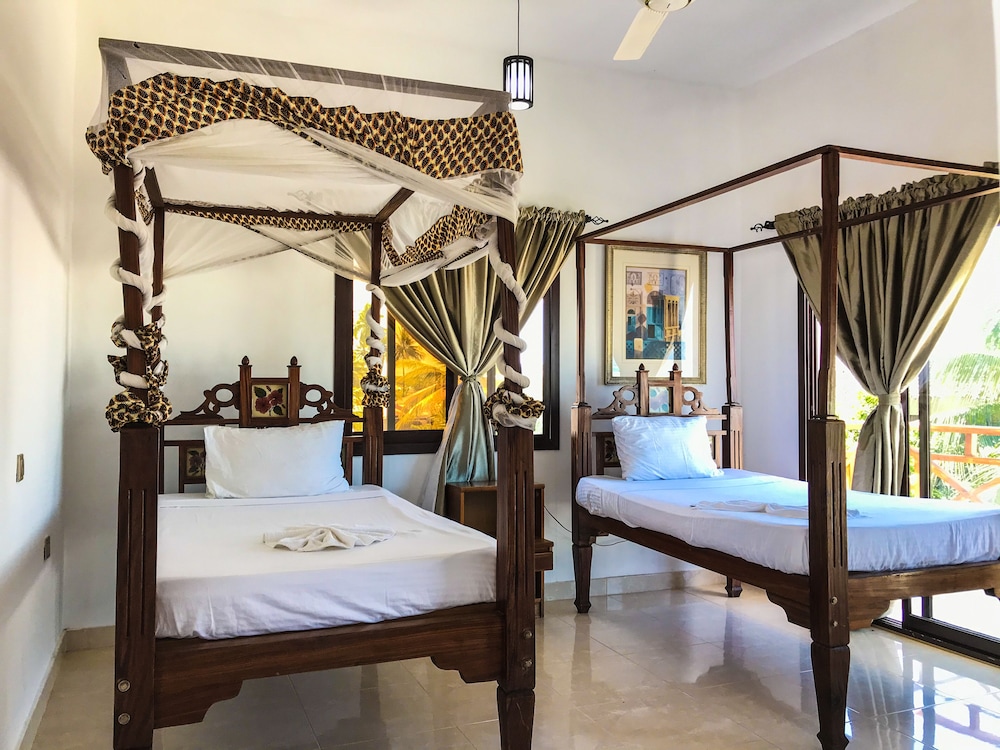 Jambiani White Sands Beach Bungalows 21/68