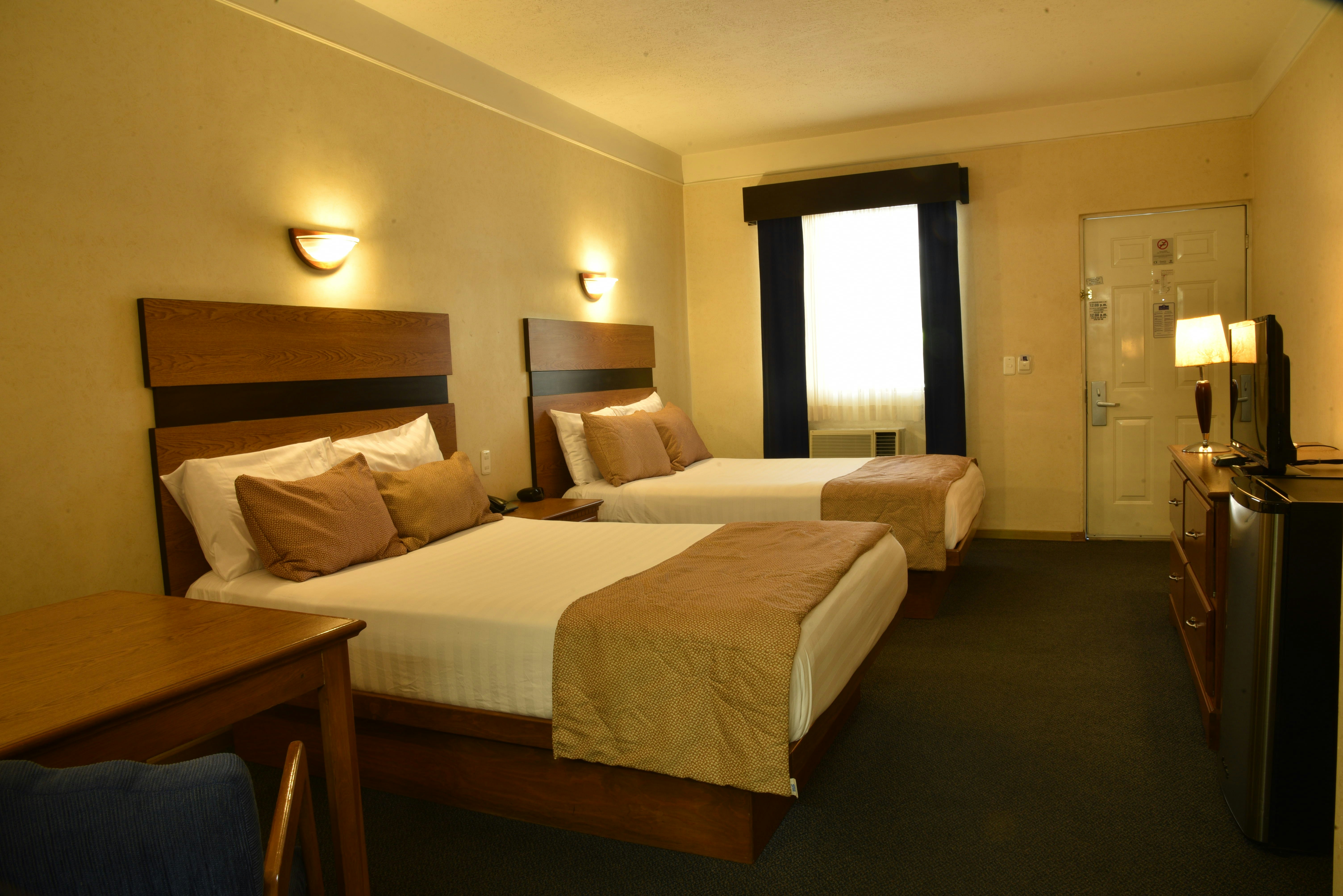 American Inn Hotel Suites Hidalgo Del Parral 17/45