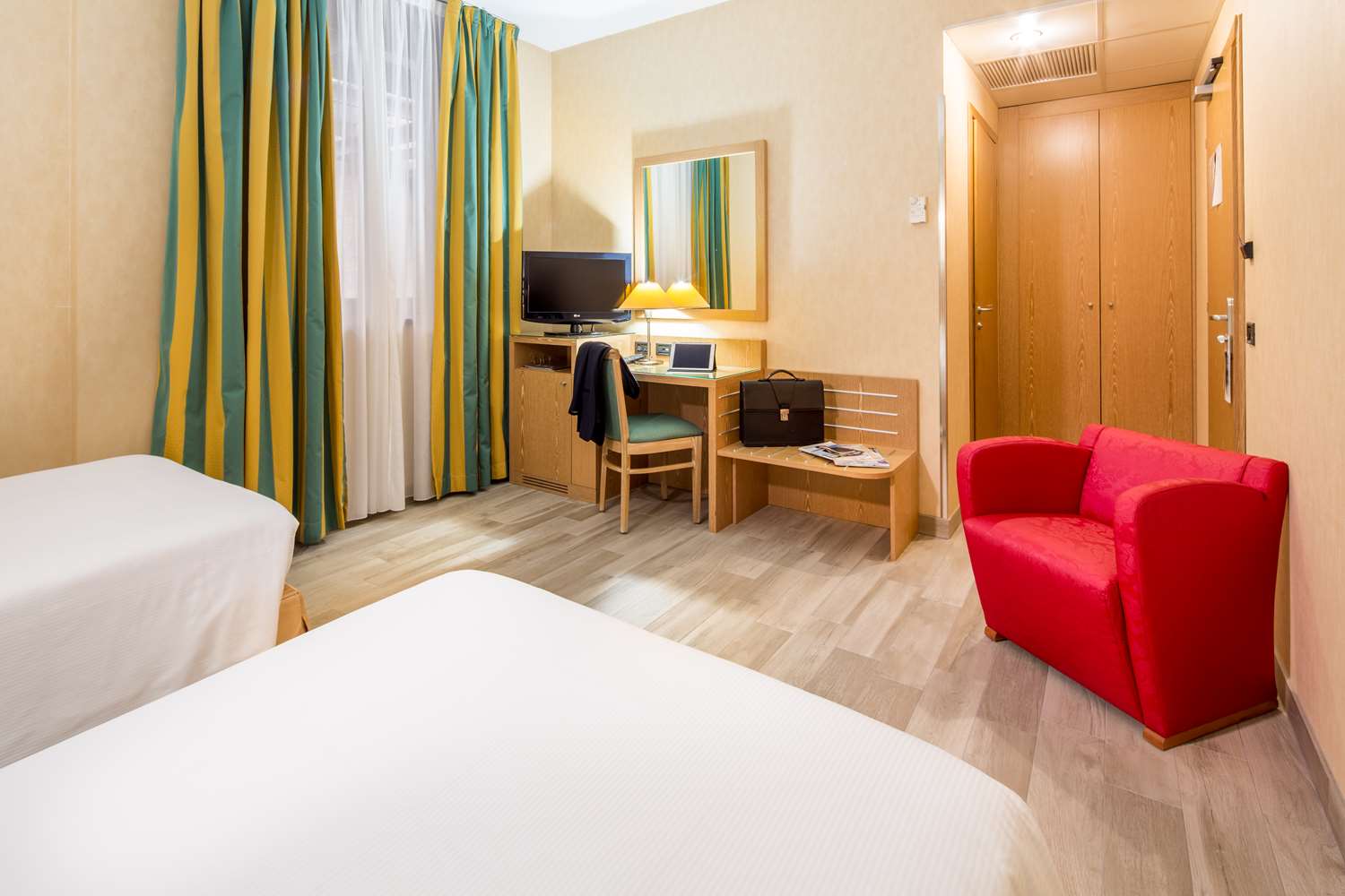 Best Western Cavalieri Della Corona Hotel 23/55