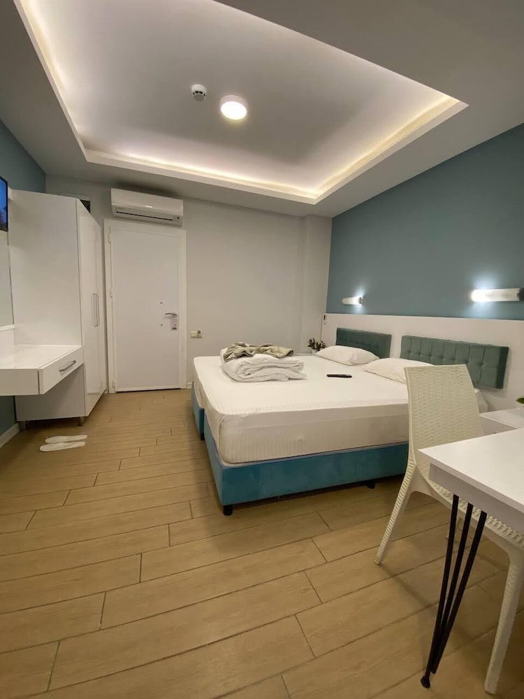 Amsterdam Hotel 27/48