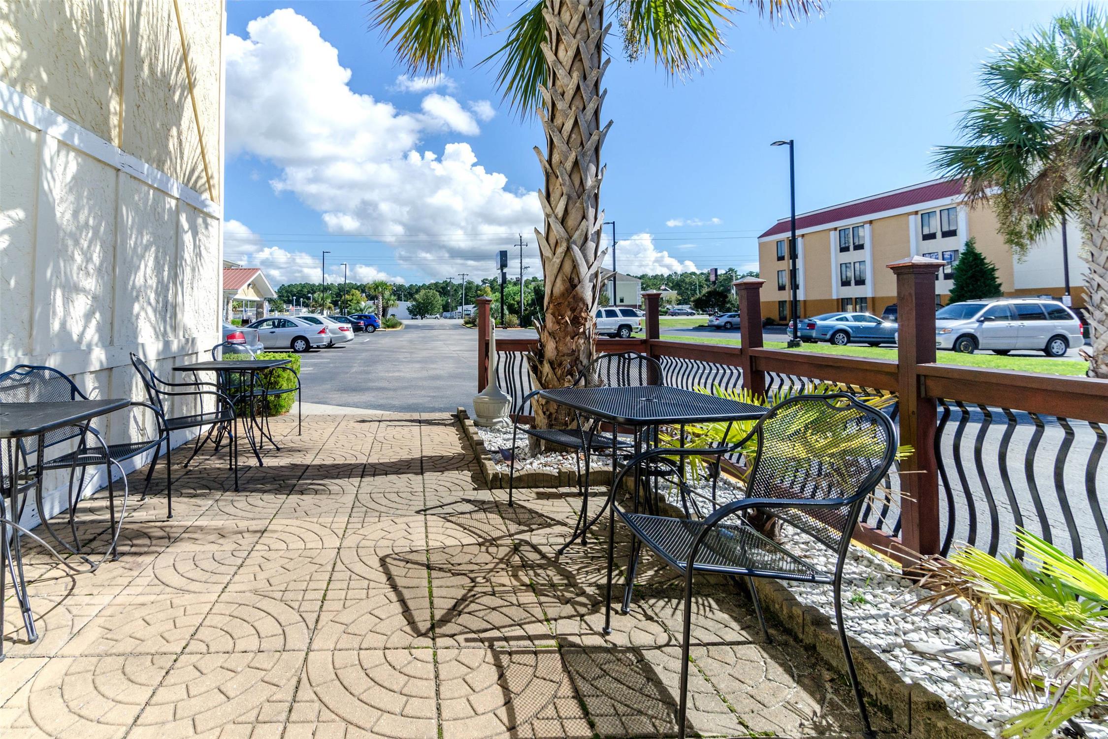 Rodeway Inn & Suites Jacksonville Near Camp Lejeune 36/51
