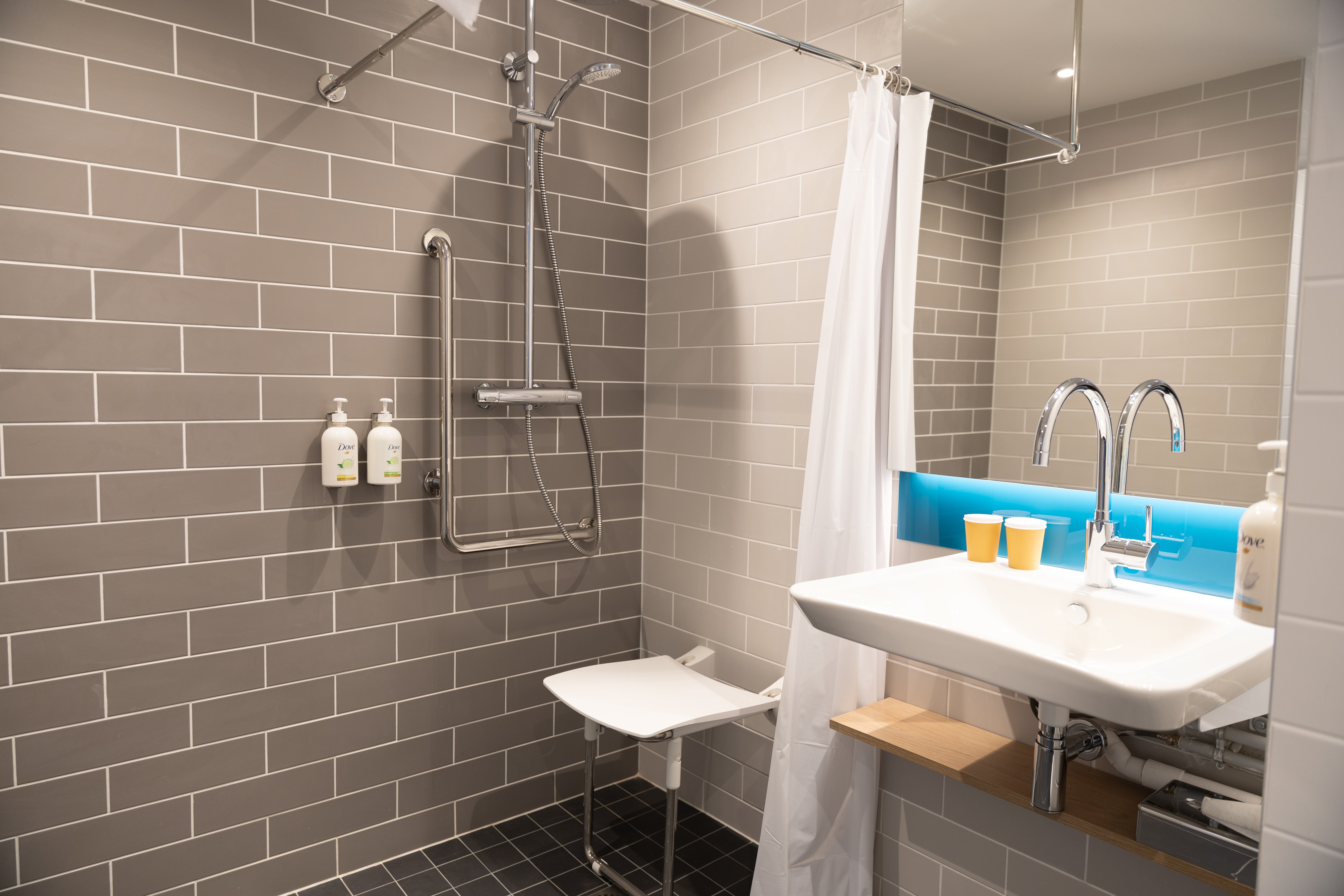 Holiday Inn Express Caen – Epron 40/45