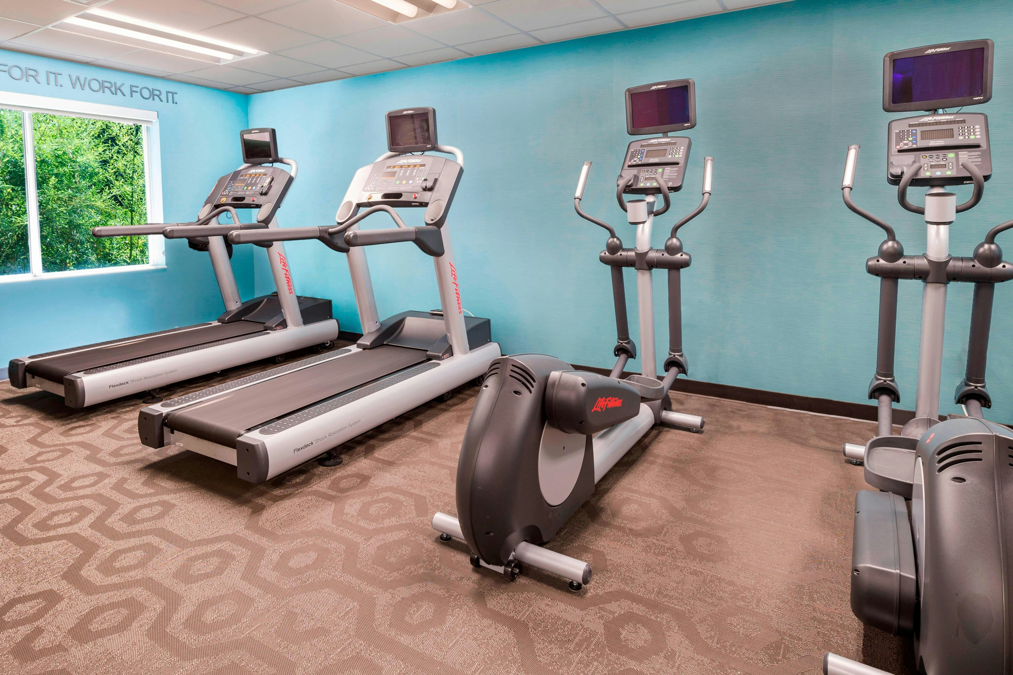 Fairfield Inn Suites Atlanta Perimeter Center 14/24