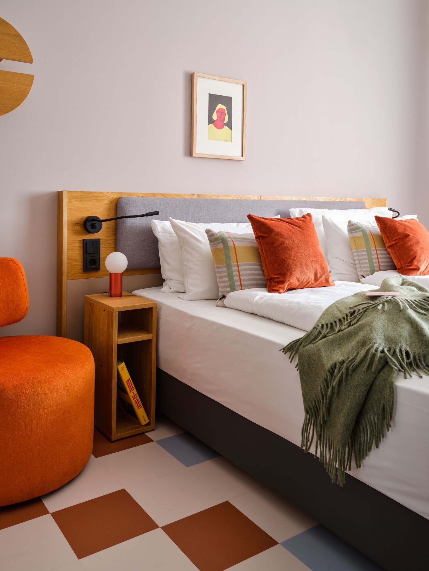 PLUS, COMFORT, TWIN BEDS