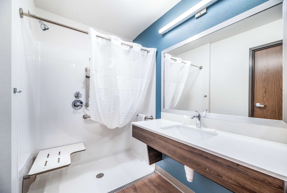 WoodSpring Suites Orlando Kissimmee Maingate 18/43