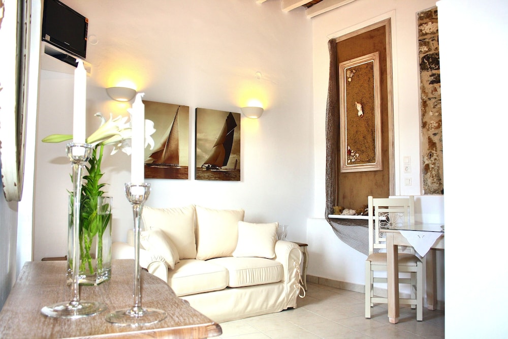 Mariakis Luxury Studios 27/42