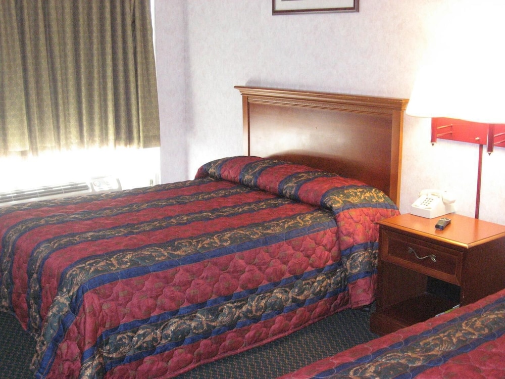 Downbeach Inn 10/16