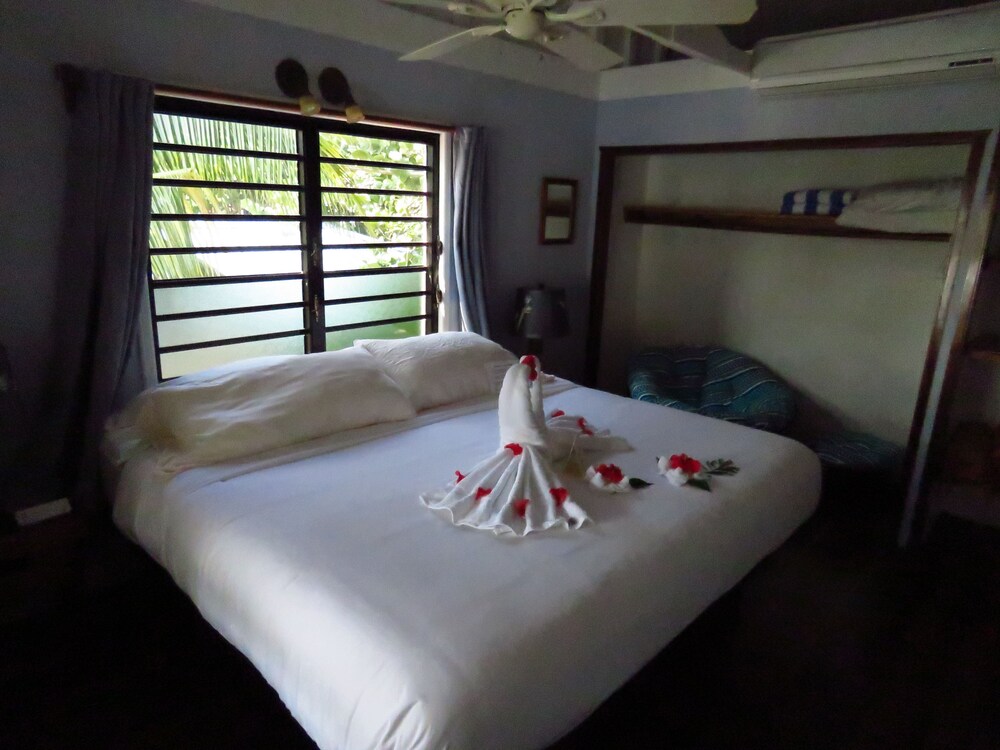 Maya Beach Hotel 50/82