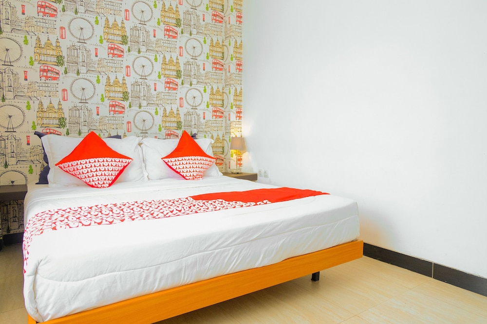 OYO 354 32 Guest House 12/40