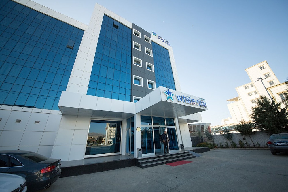 WHITE STAR HOTEL 33/49