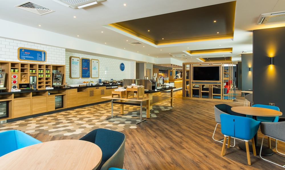 Holiday Inn Express Bicester 41/49