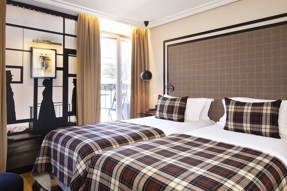 Hotel Monsieur 16/64