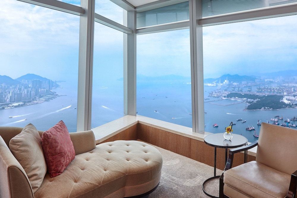 The Ritz Carlton Hong Kong 23/35