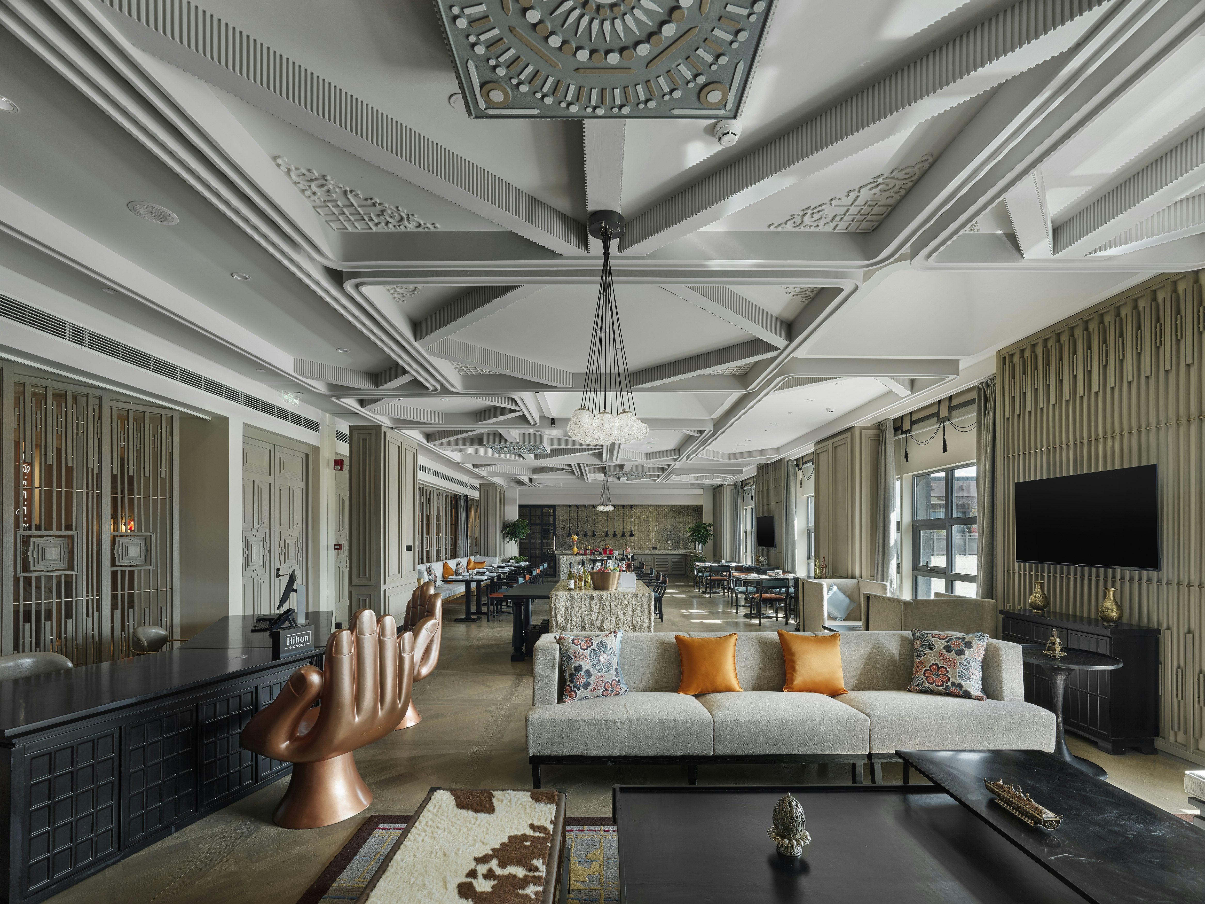 Hilton Shigatse 33/54