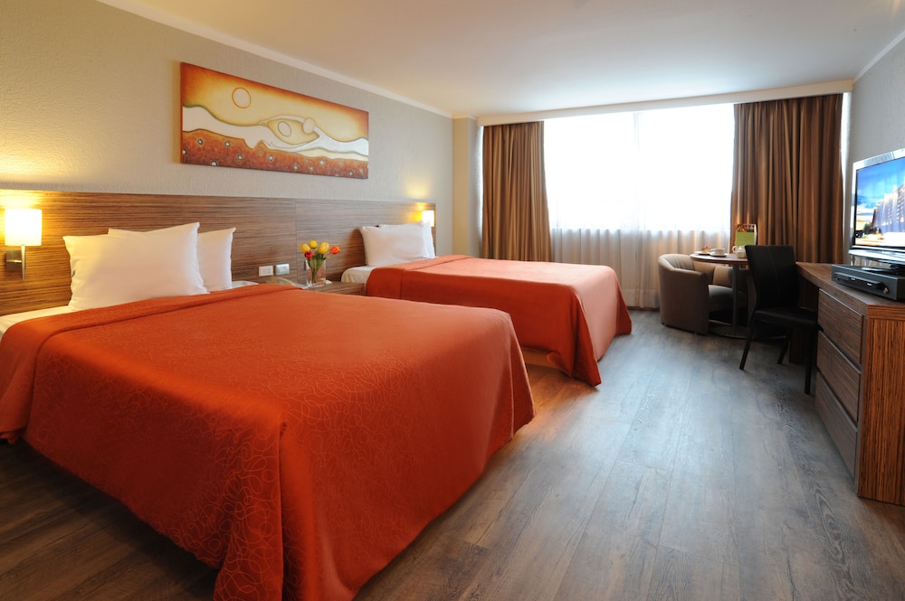 ROOM, 2 DOUBLE BEDS