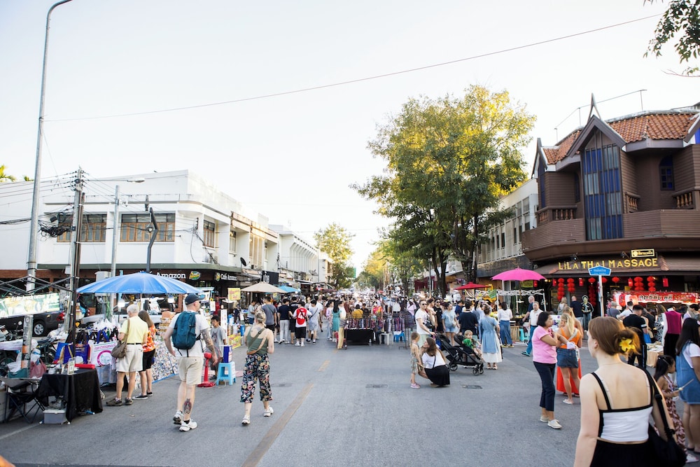 The Experience Walking Street Chiang Mai 37/48