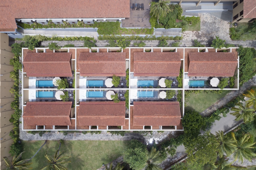 Anantara Kalutara Resort in KALUTARA