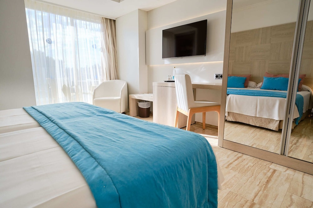 Grupotel Orient 15/63