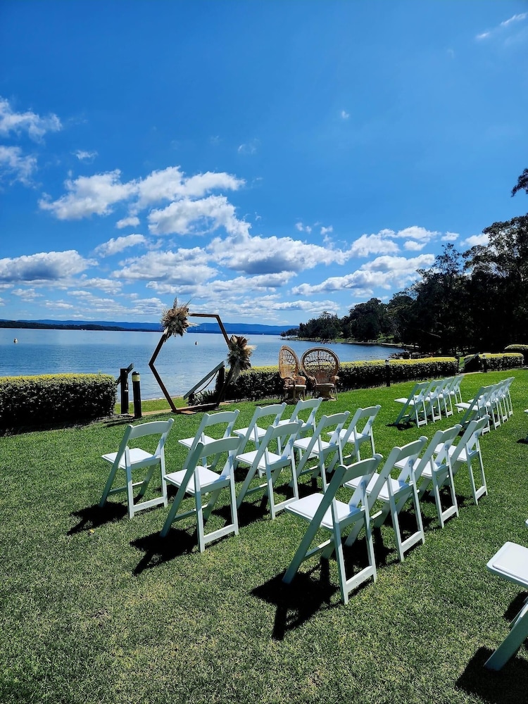 Mercure Lake Macquarie Raffertys Resort 69/74