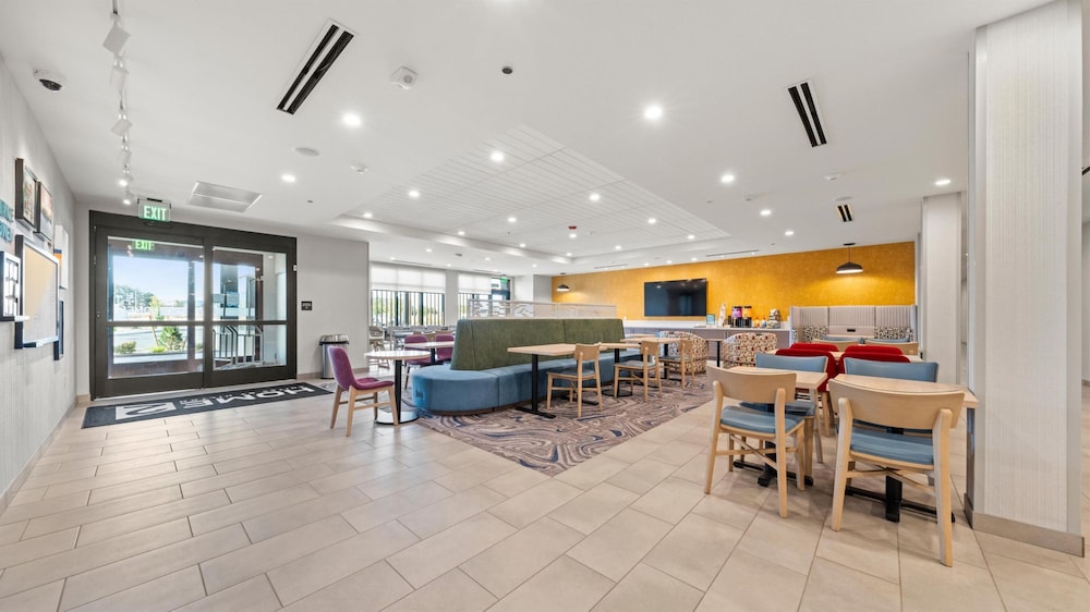 Home2 Suites by Hilton Pasco Tri-Cities Airport 30/57