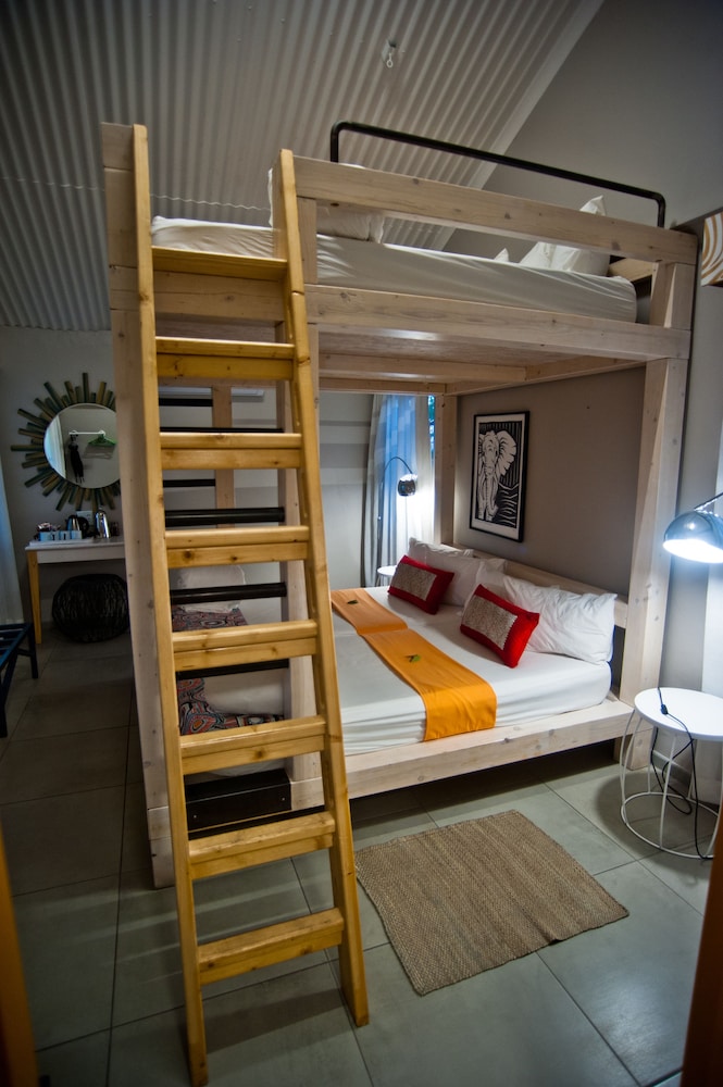 Etosha Safari Camp 4/42