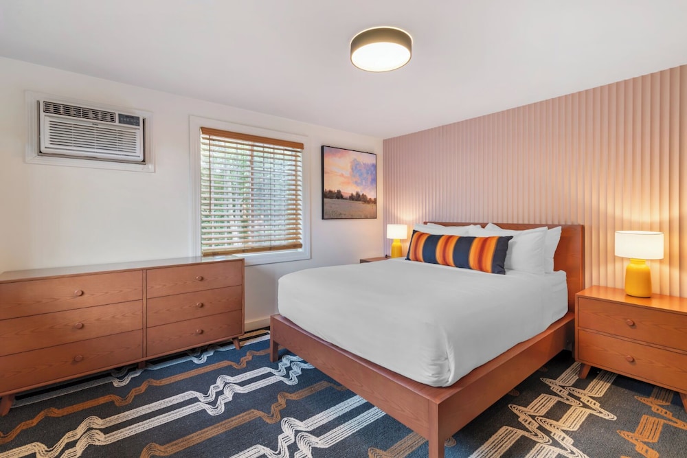 Ogunquit Hotel 14/50