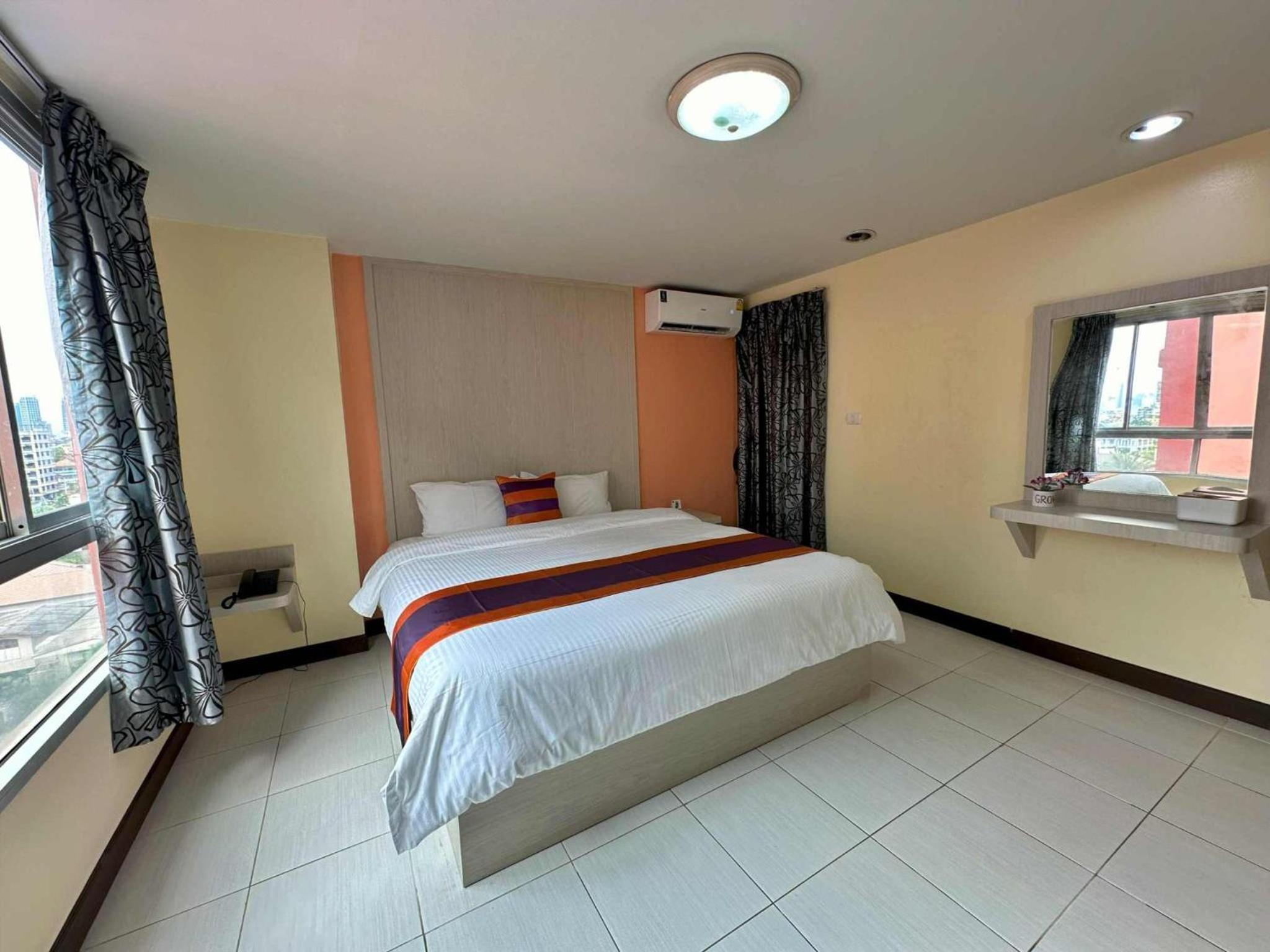 Aryan Suites Hotel 27/53