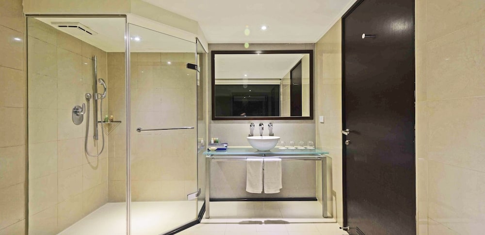 K Hotels Yungho 11/45