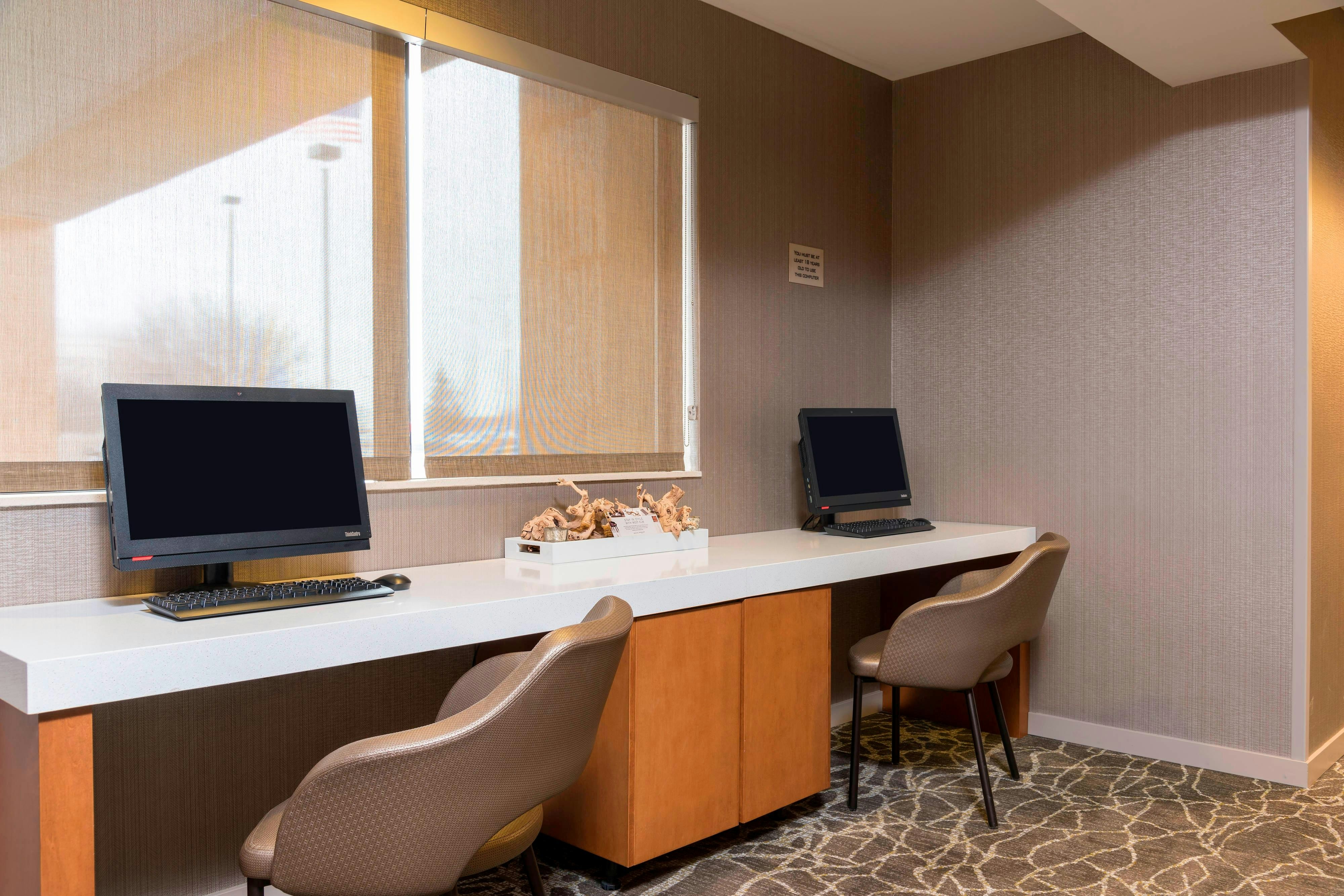 Springhill Suites Grand Rapids North 14/16