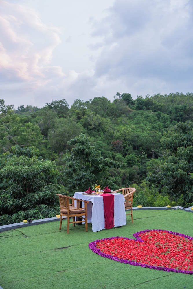 Abasan Hill Hotel and Spa 37/45