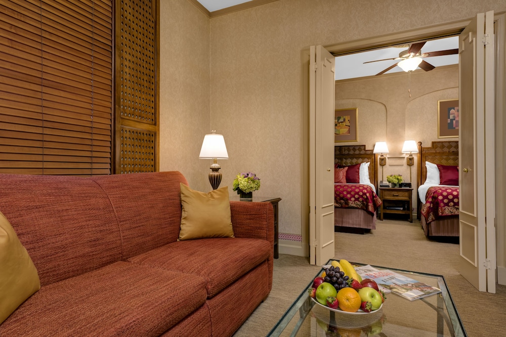 Casablanca Hotel 37/55