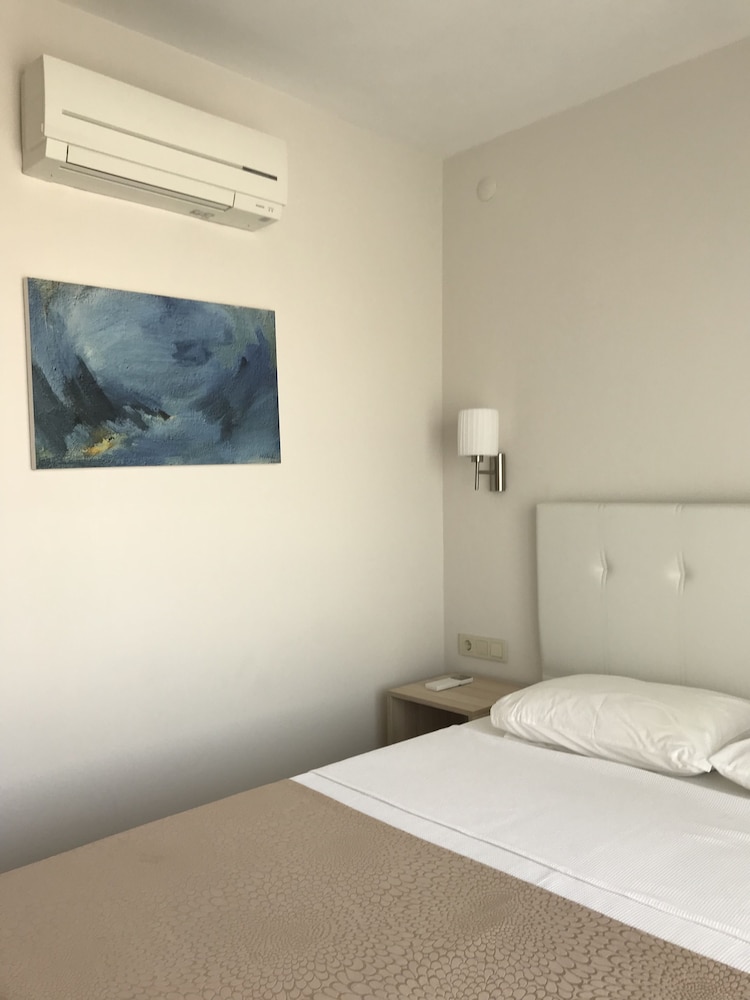 Evn Hotel 9/29