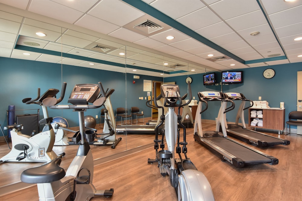 Holiday Inn Express Hotel And Suites Springfield Medical District 14/34