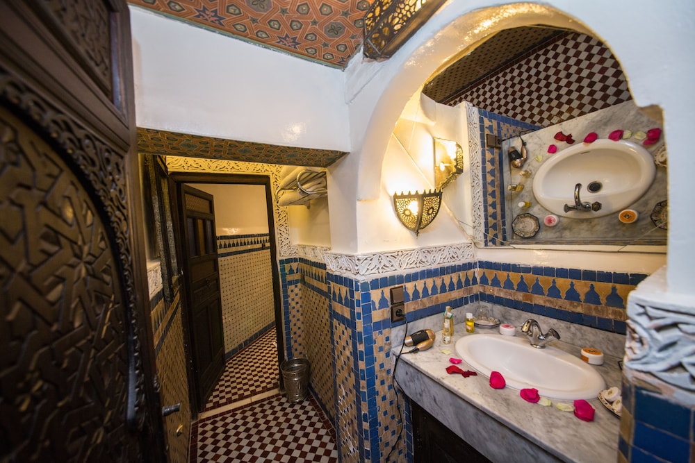 RIAD GHITA 48/50