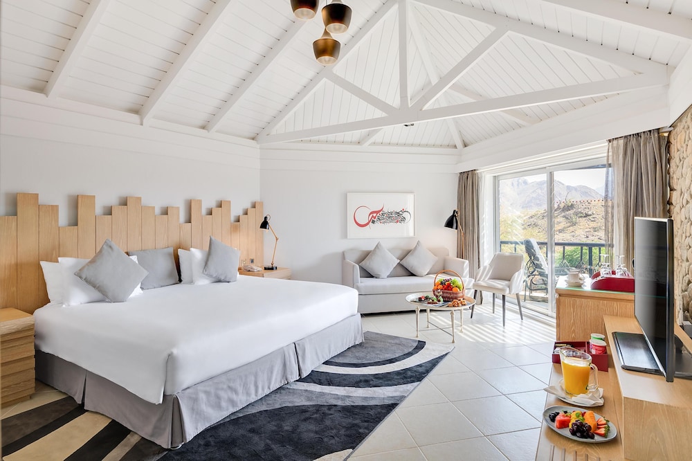 PREMIUM, MOUNTAIN VIEW, BALCONY