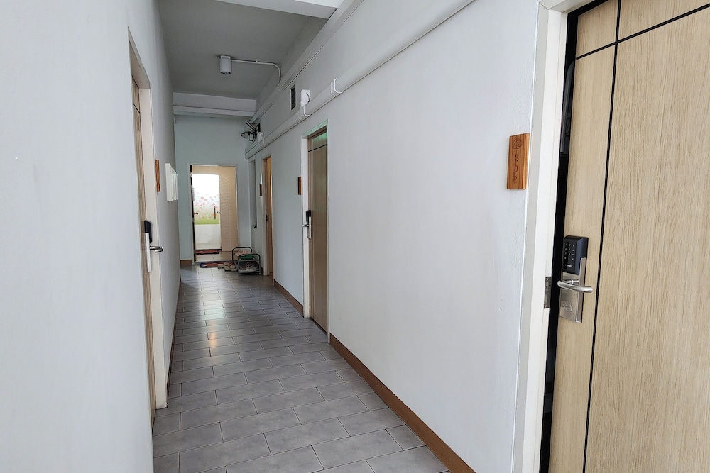Ease Hostel 17/34