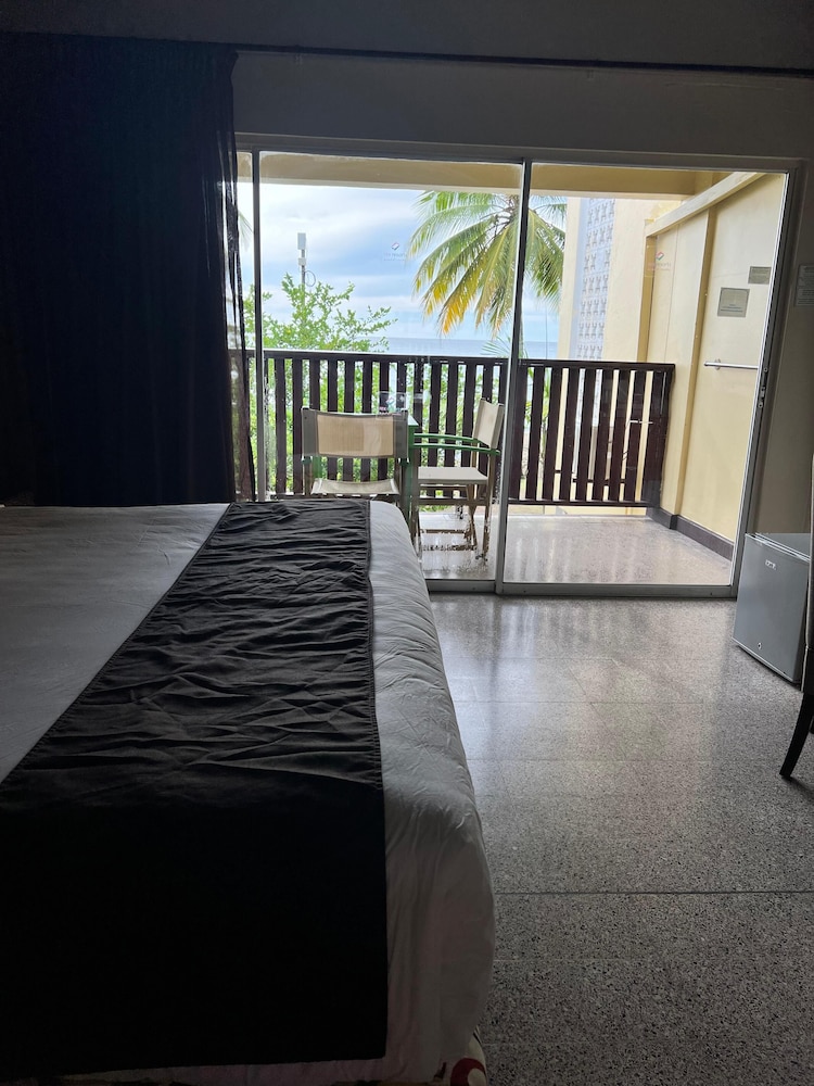 Starfish Tobago Resort 16/50