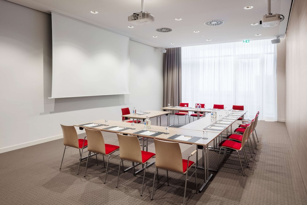 INTERCITYHOTEL BRAUNSCHWEIG 27/33