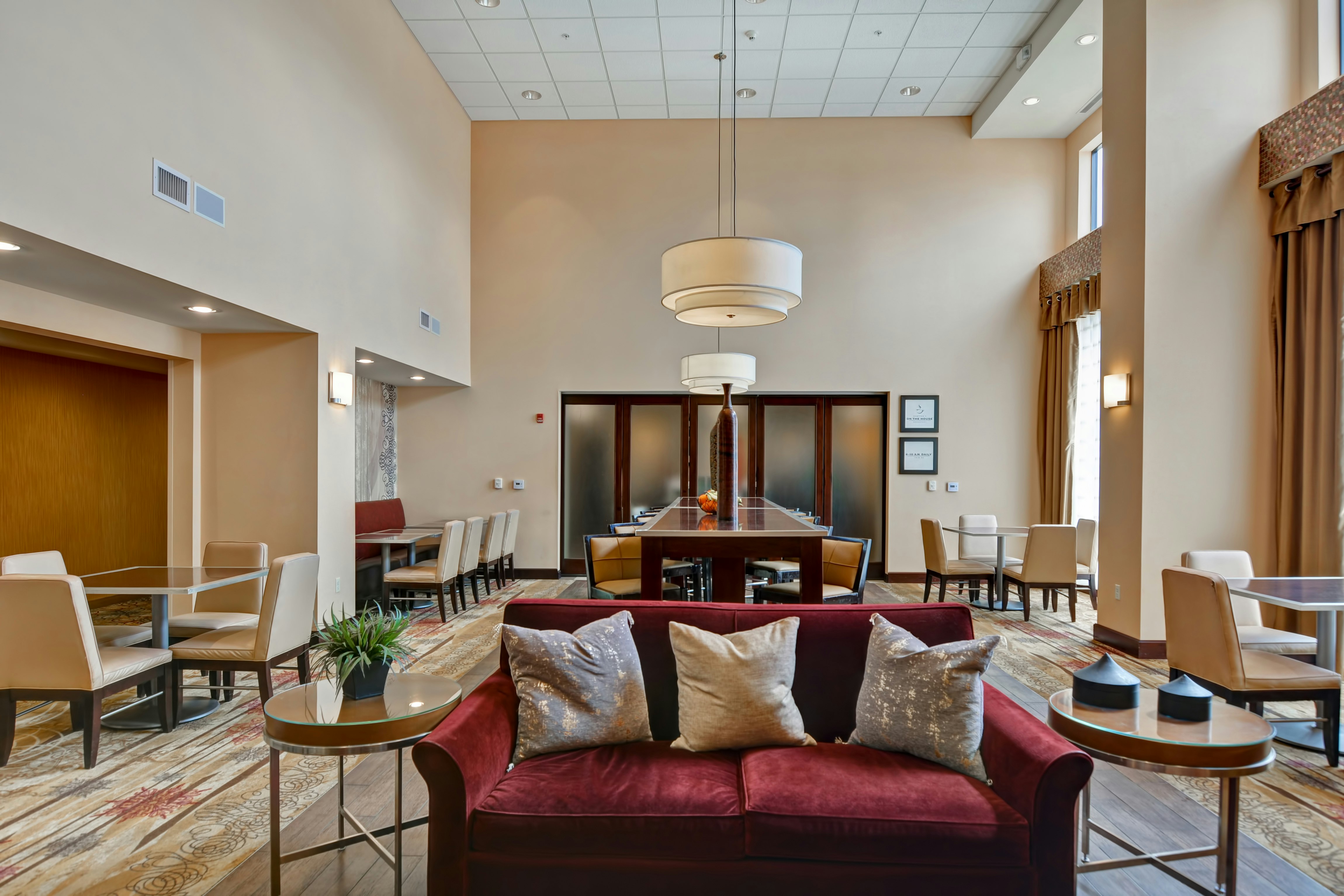 Hampton Inn & Suites Peoria At Grand Prairie Il 32/61