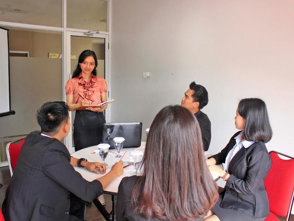 Noola Hotel Cilacap 45/68
