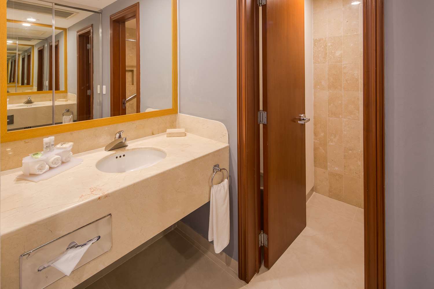 Wyndham Garden Playa Del Carmen 76/77