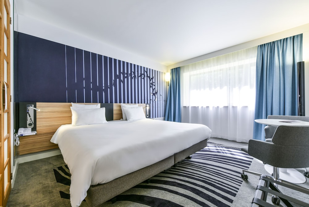 NOVOTEL LA ROCHELLE CENTRE 17/72