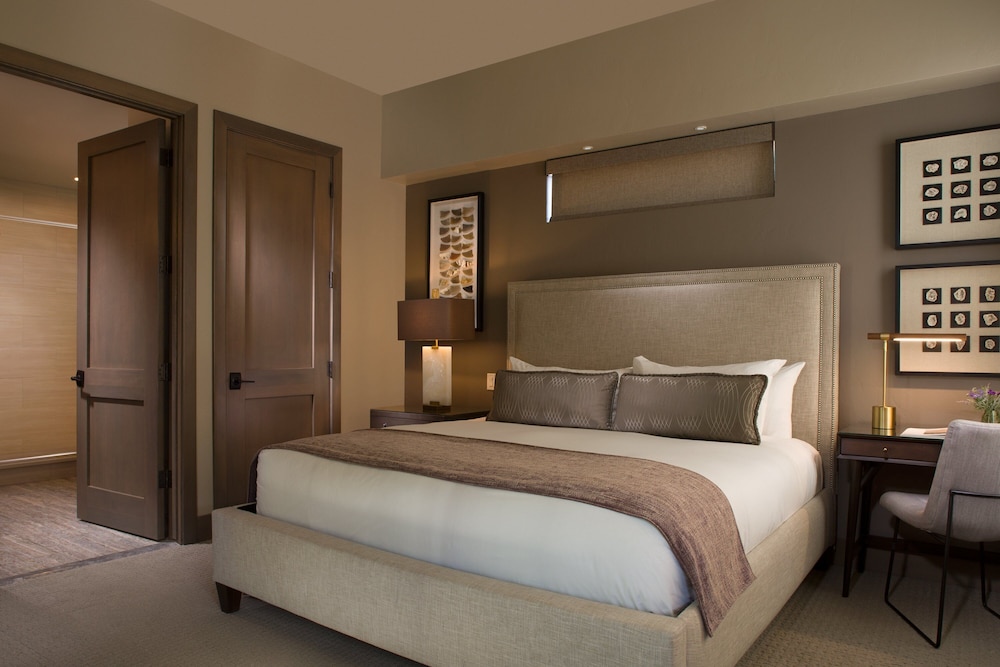 3 BEDROOMS, COTTAGE, 2 KING BEDS, 2 QUEEN BEDS