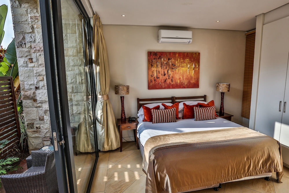 Canelands Beach Club 16/50