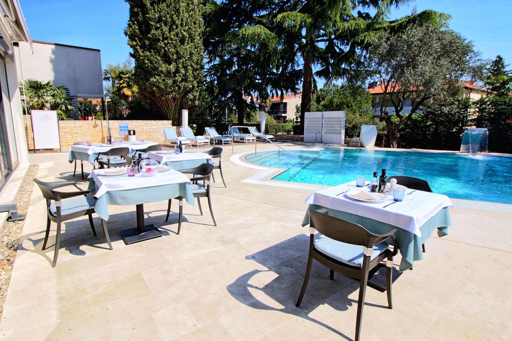 Hotel Arupinum 25/27