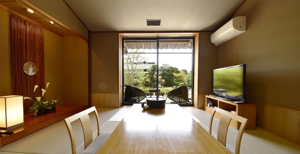 Shioyu Naginoto 7/50