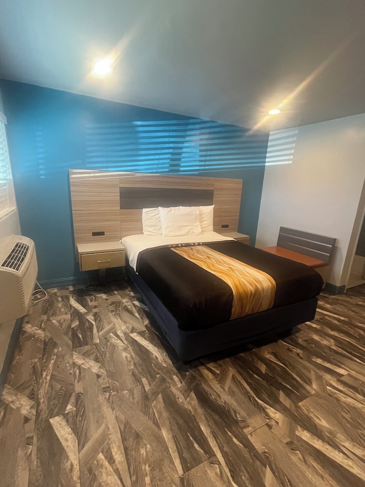 Travel Inn Motel 16/39