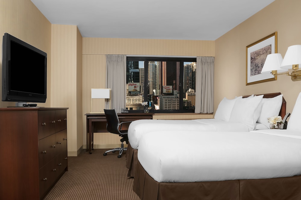 Crowne Plaza Manhattan Times Square by IHG 27/90